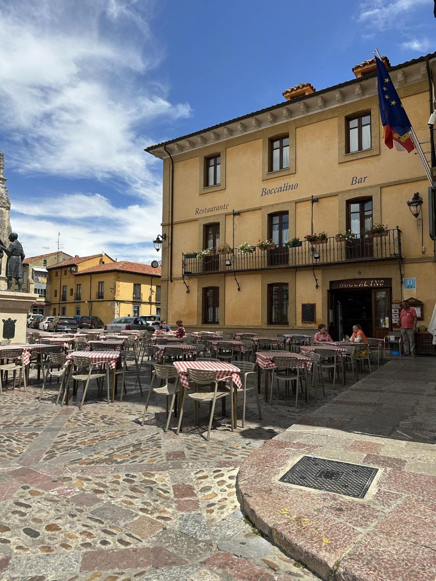 Hostal Restaurante Boccalino Hotel León Eksteriør billede